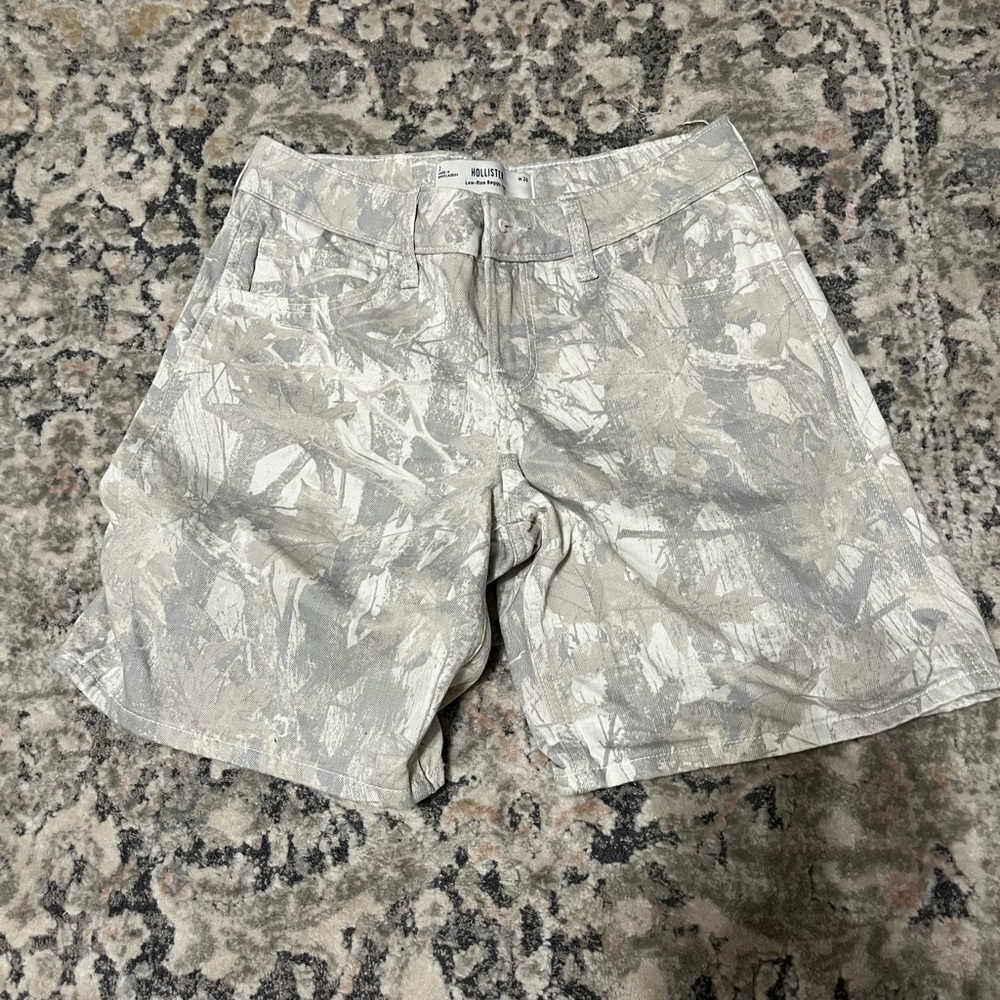 Hollister Neutral Abstract Print Bermuda Shorts